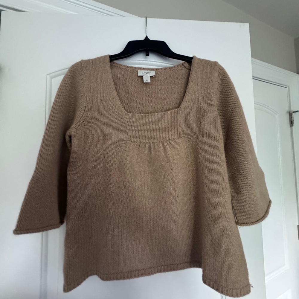 LOFT Brown Sweater Size M